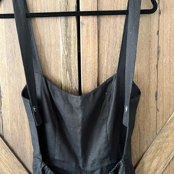 Reformation Autumn Linen Black Adjustable Strap Jumpsuit Size 6 EUC - Picture 6 of 9